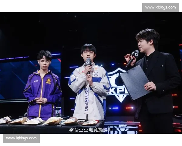 状态火热引爆全场青春活力激发无限潜能燃动精彩瞬间 状态火热引爆全场青春活力激发无限潜能燃动精彩瞬间